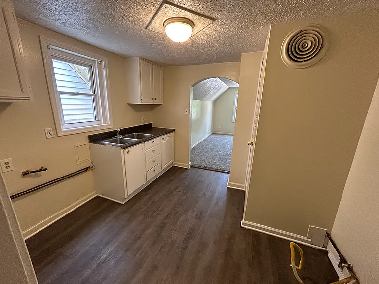 309 E Michigan St #3 — Photo 3