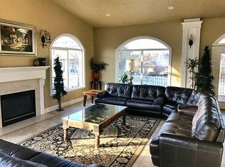 9467 S Fairway View Dr, Sandy, UT 84070
