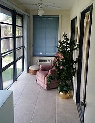 4th image of 7807 Ashmont Cir #203