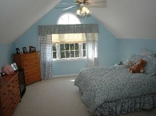 8 Crimson King Trl, Flemington, NJ 08822