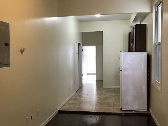 2nd image of 9218 101st Ave APT 3L