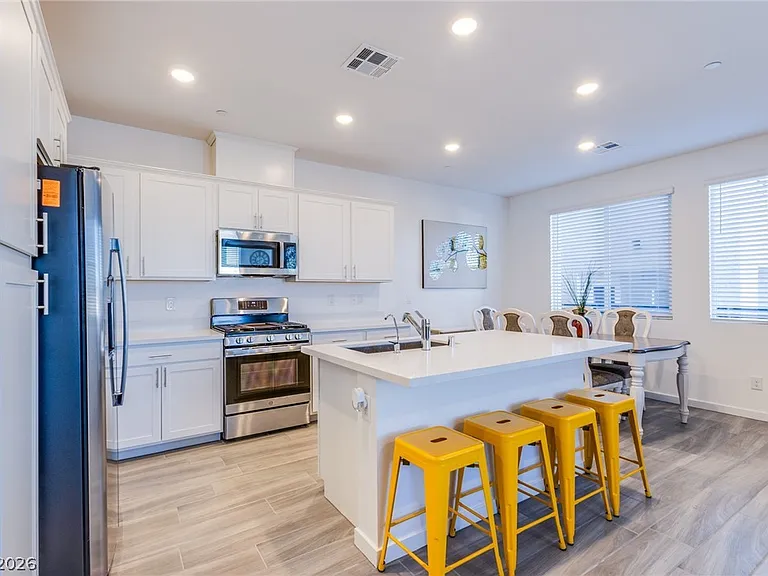 145 Aqua Commons Ln — Photo 3