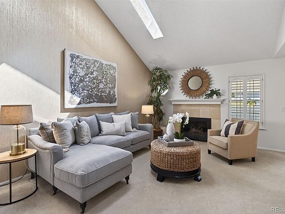 5th image of 2558 S Vaughn Way #D