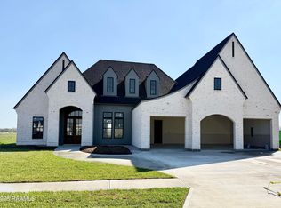 201 Sabal Bend Dr, Youngsville, LA 70592