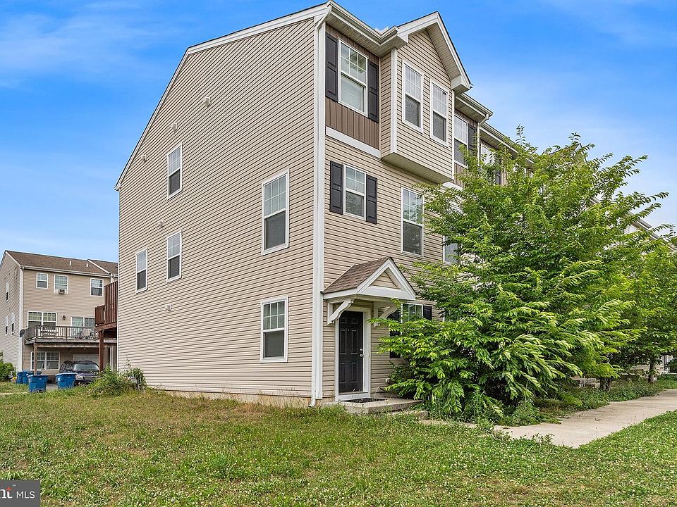 1st image of 39 Tyndall Trl