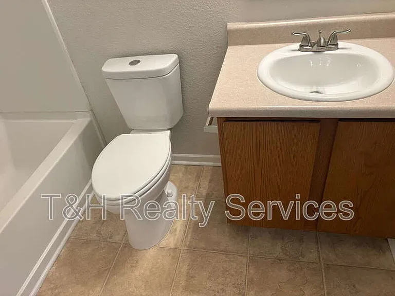 12640 Justice Xing — Photo 25