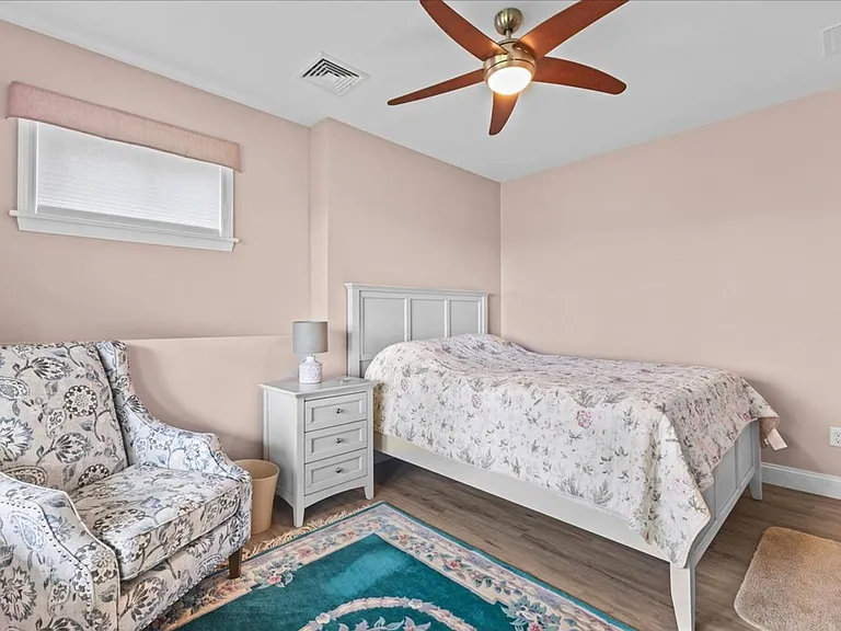 202 Abani Dr — Photo 25