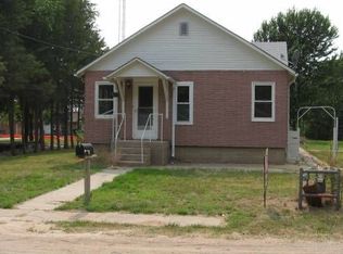 609 Minnesota Ave, Inavale, NE 68952