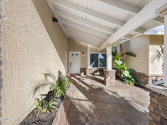 5th image of 2034 Potter Ave