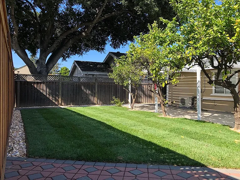1057 Shamrock Dr — Photo 50