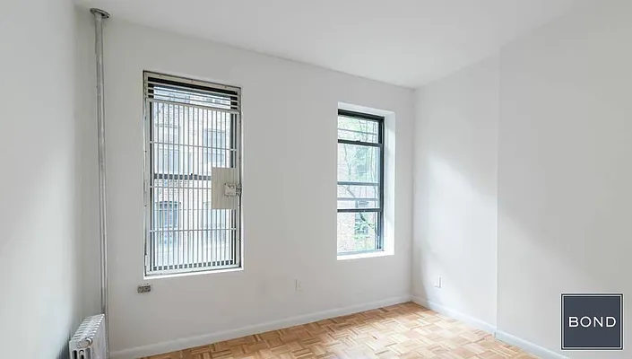 Rented by Bond New York | media 12