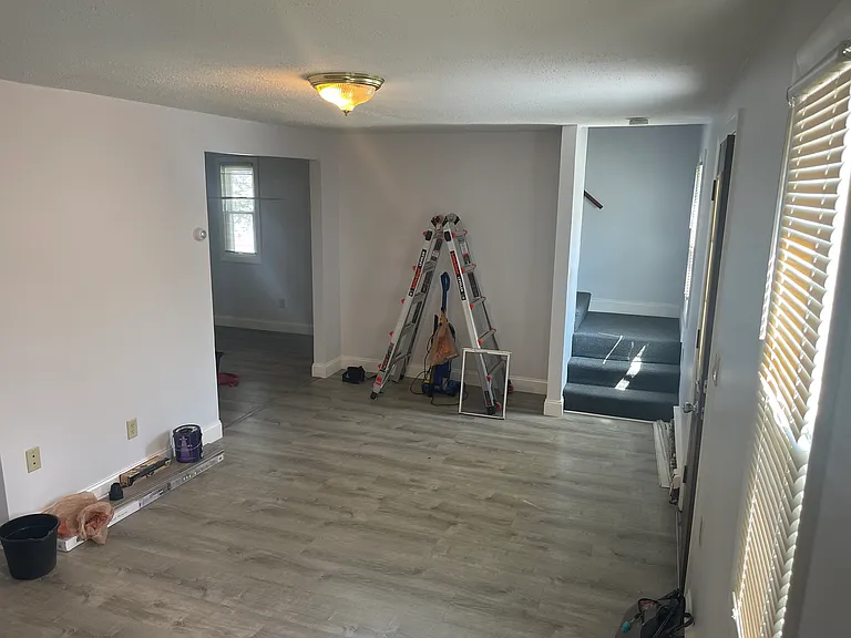 532 Warren St E — Photo 3