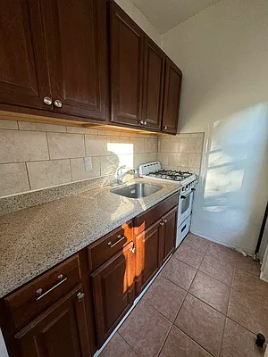 Rented by Ben Bay Realty Co. of Bay Ridge | media 5