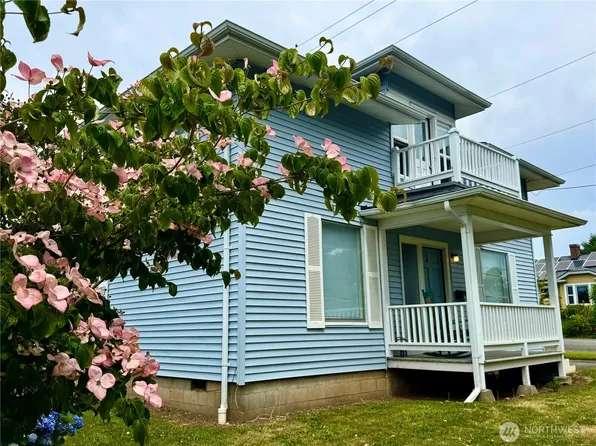 2323 E Street, Bellingham, WA 98225