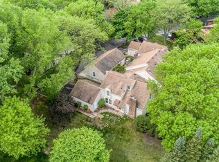 9343 Nesbitt Rd, Bloomington, MN 55437