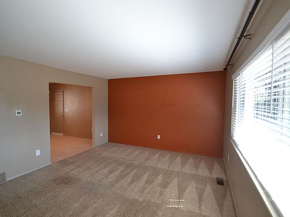 3rd image of 5525 Escondido Dr
