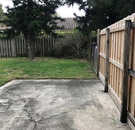 5th image of 2600 NE 35th Dr