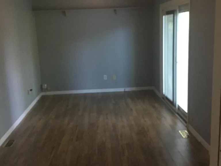 8520 Grenway Dr — Photo 6