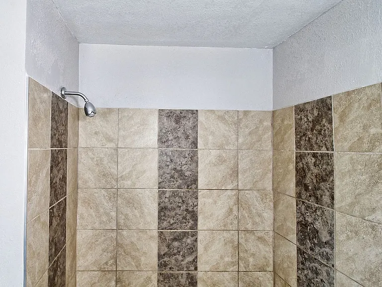 1144 Grand Ave — Photo 25