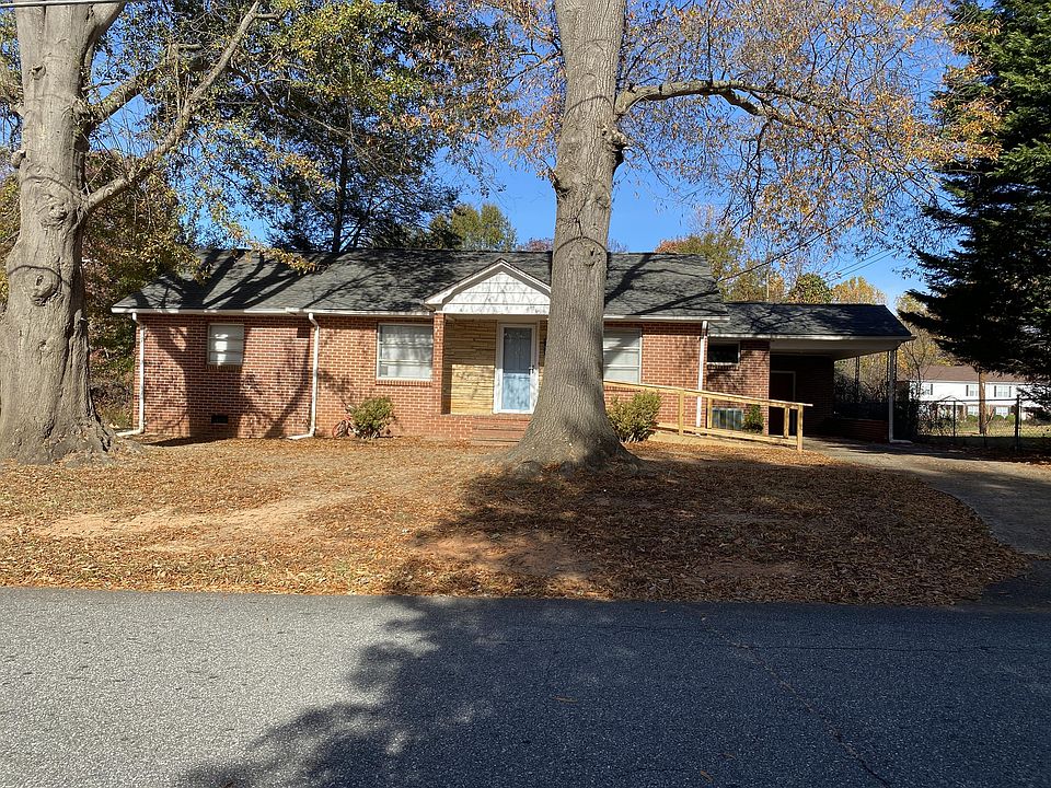1407 17th Ave NE, Hickory, NC 28601 Zillow