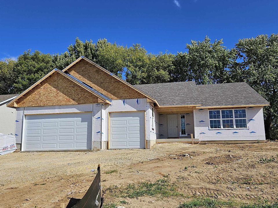 1st image of 432 Live Oak Ln