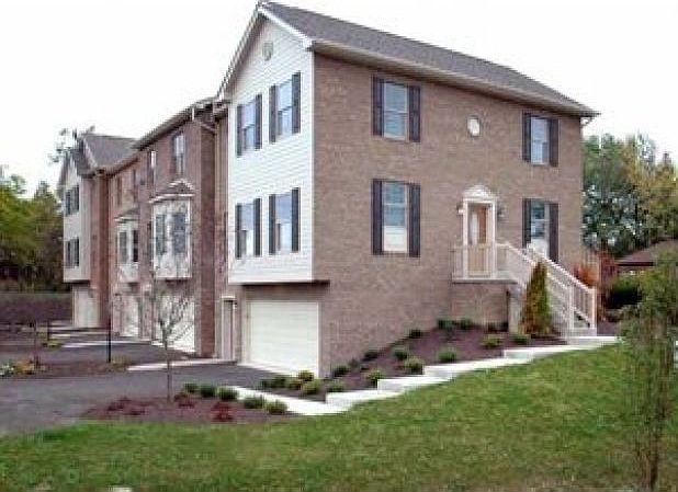 2nd image of 2110 McGinley Pl