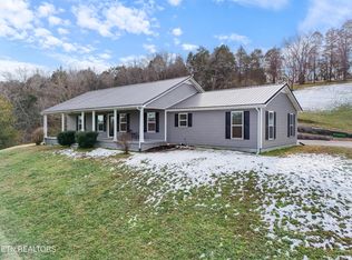 1447 W Beaverdam Rd, Centerville, TN 37033