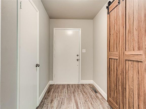 5th image of 2617 Manchester Dr