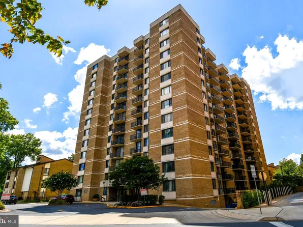 4 Monroe St APT 1305, Rockville, MD 20850