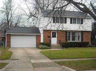 117 Clearfield Dr, Williamsville, NY 14221
