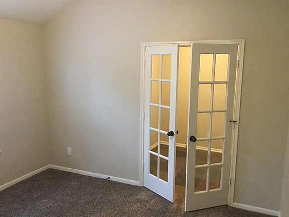 3rd image of 30411 Emerson Creek Dr