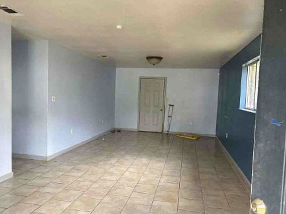 Additional Living Room