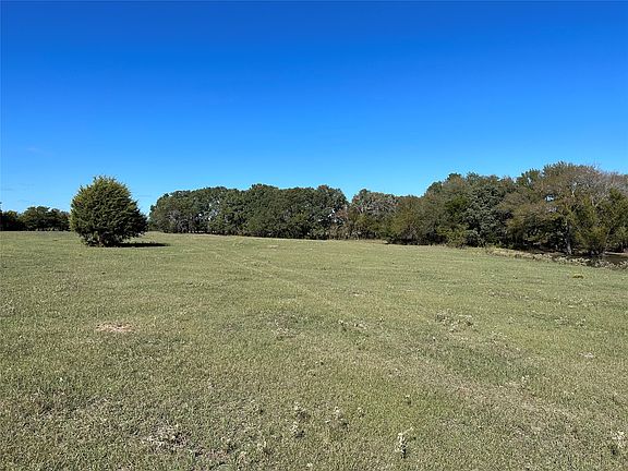 5th image of County Road 3103
