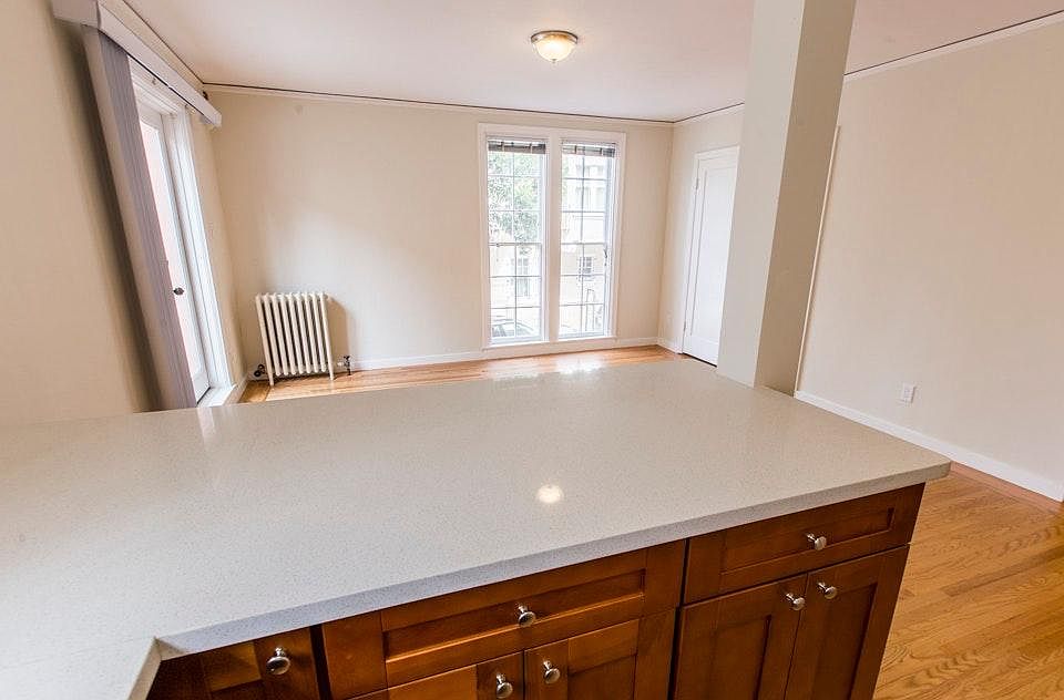 1st image of 130 Frederick St APT 2
