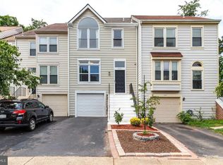 525 Dakota Dr, Herndon, VA 20170
