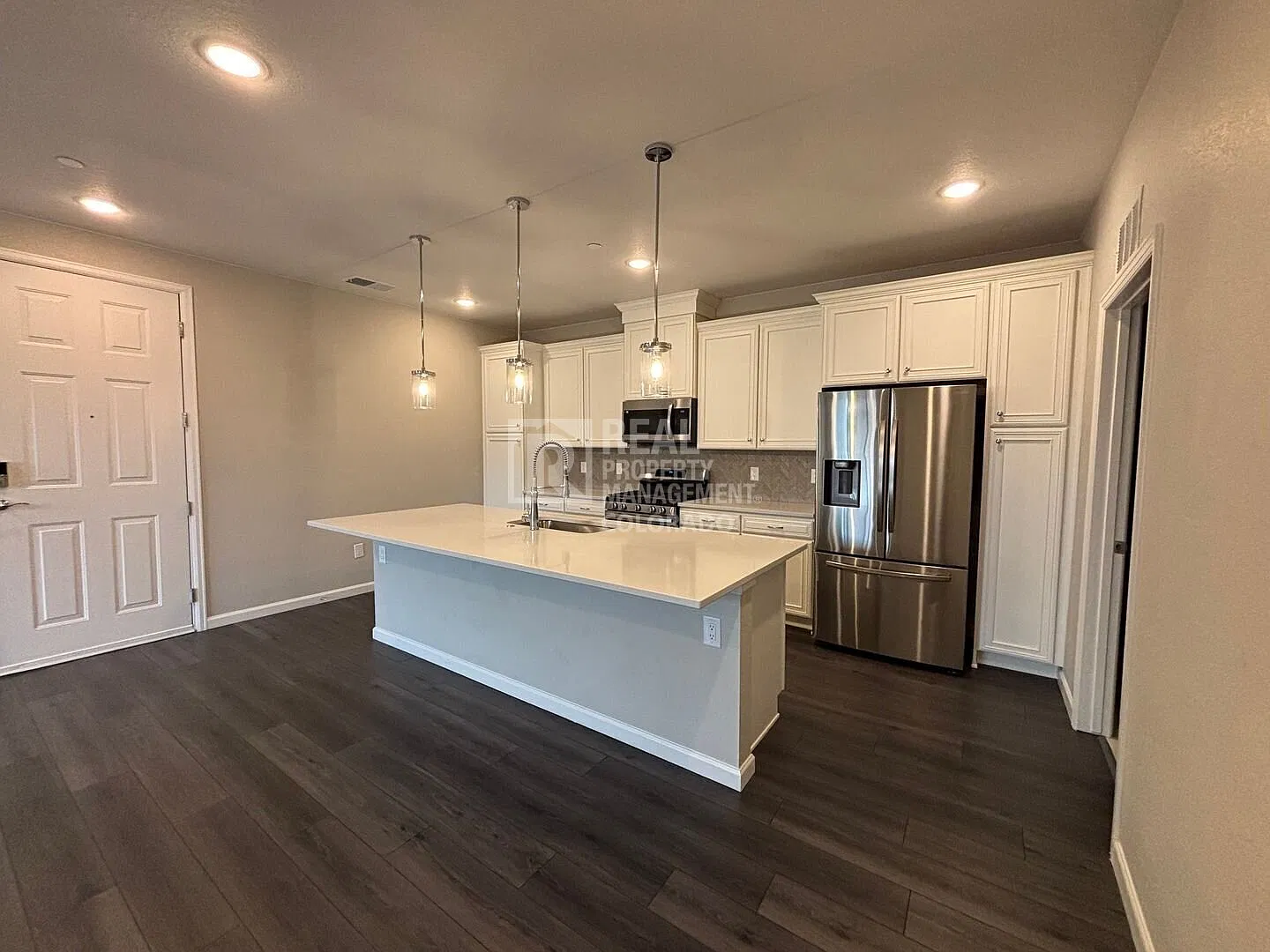 3835 Presidio Point — Photo 4
