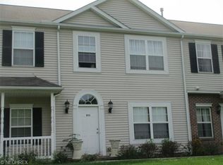 833 Emerald Lake Pkwy, Ravenna, OH 44266