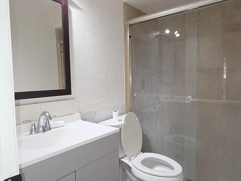 5307 W Cleveland St — Photo 13