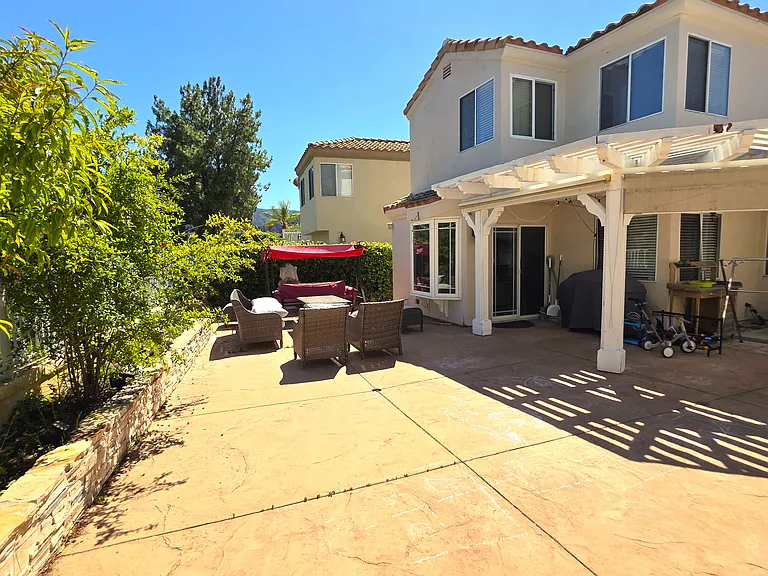 25352 Fitzgerald Ave — Photo 30