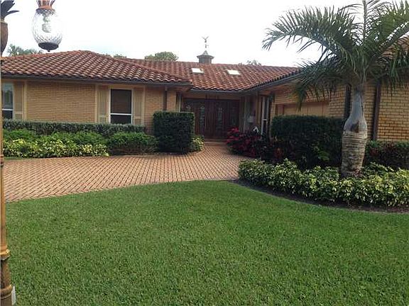 2nd image of 16221 E Troon Cir