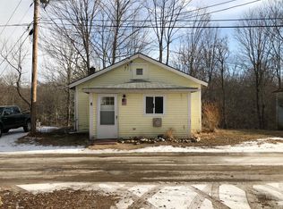 31 Grist Mill Rd APT 8, Moodus, CT 06469