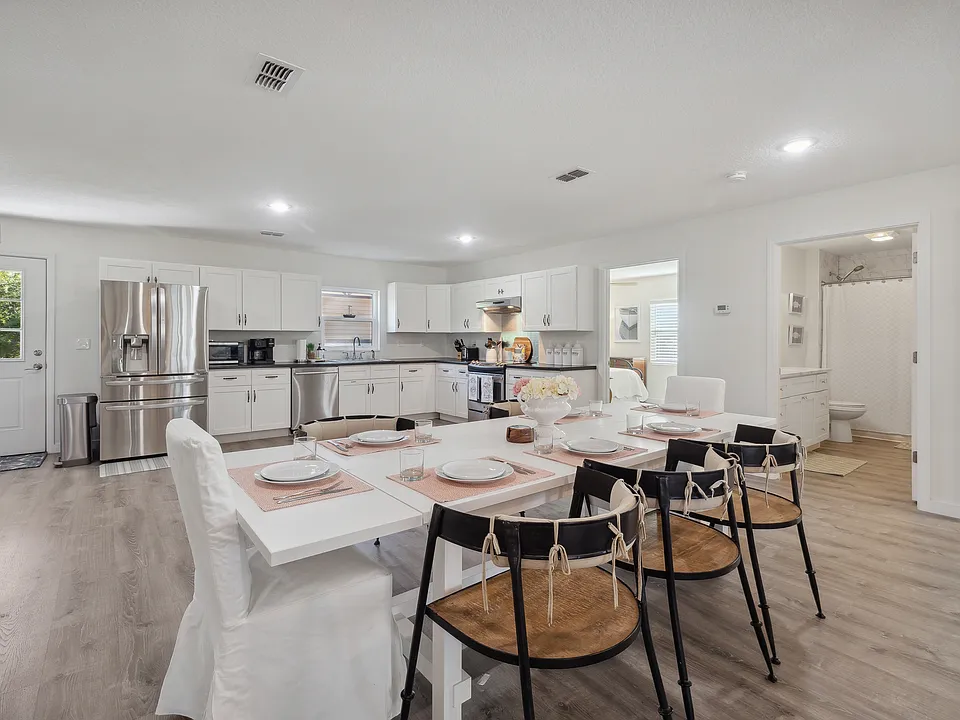 56 Coquina Ave