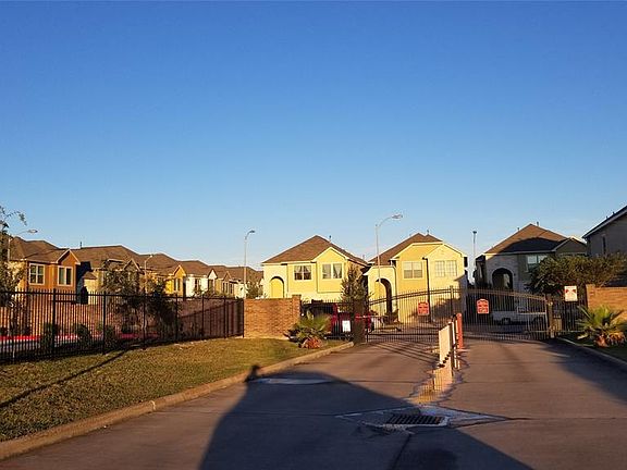 2nd image of 7922 Ashford Trace Dr