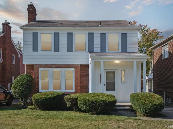 8764 W Outer Dr, Detroit, MI 48219