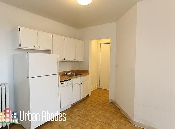 4th image of 428 W Belden Ave #Ua4