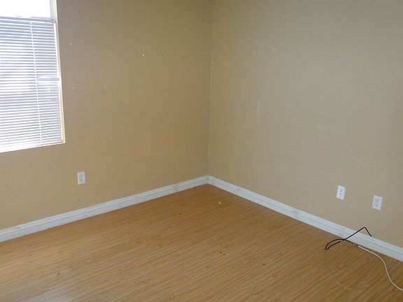2nd image of 5415 W Harmon Ave Unit 1073