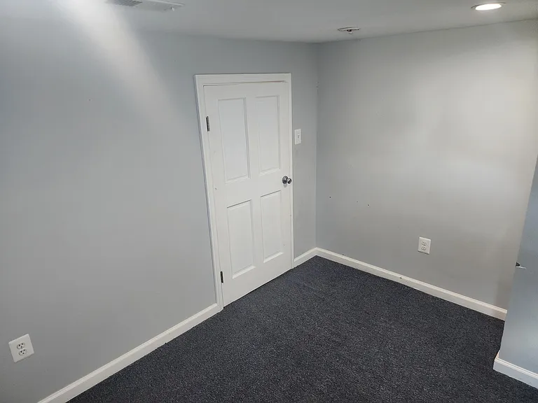 3321 W Forest Park Ave #BASEMENT — Photo 11