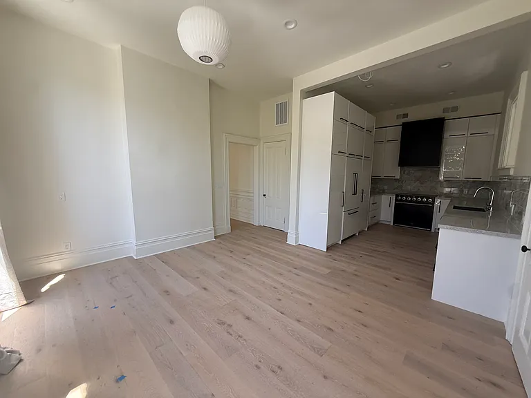447 Noe St #447 — Photo 34