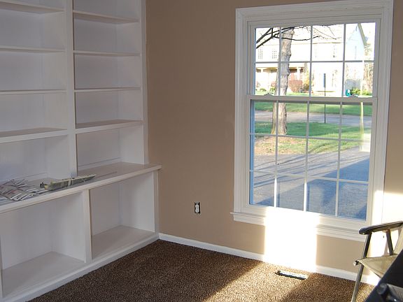 4th image of 2124 Hidden Lake Dr