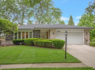 1626 Clemens Rd, Darien, IL 60561